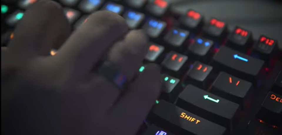 How to Unlock Windows Key on Redragon Keyboard