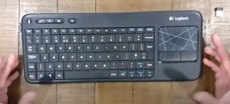 Logitech Keyboard k400